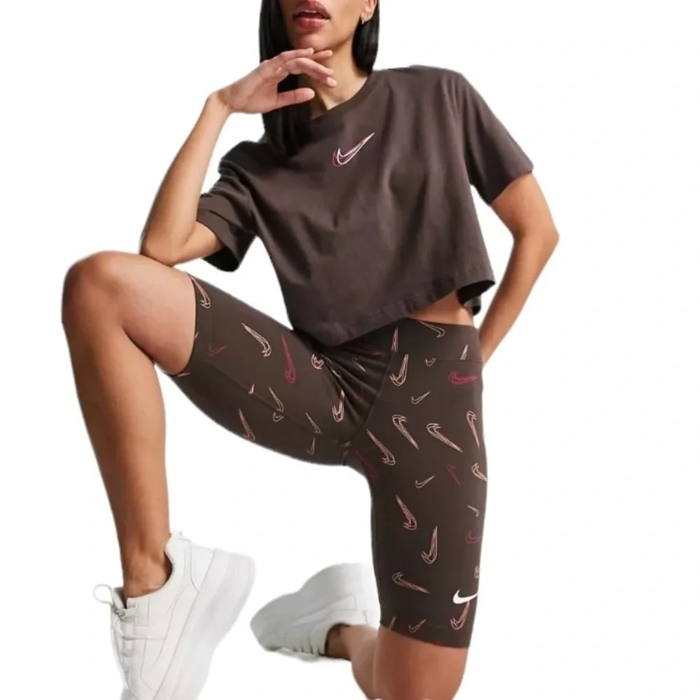 Nike Women's Brown Bike Shorts with Pink Accents